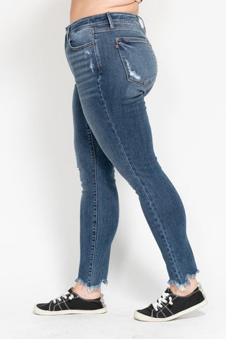 Charlotte Skinny Jeans in Plus