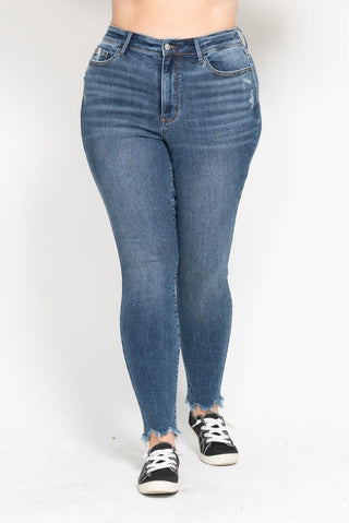 Charlotte Skinny Jeans in Plus